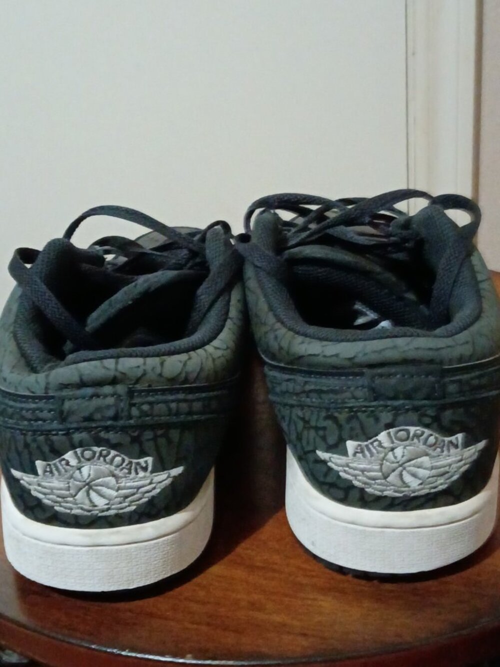Nike Air Jordan 1 SE Low Black Elephant Mens Size 9 FB9907-001 Sneakers Shoes - Picture 10 of 13